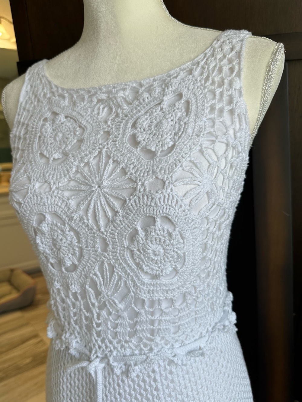Just...Taylor White Crochet Knit Sleeveless Dress